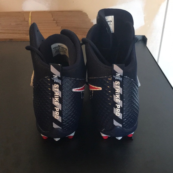 Nike Lunarbeast Strike Pro Cleats 847554-113 - Picture 3 of 6
